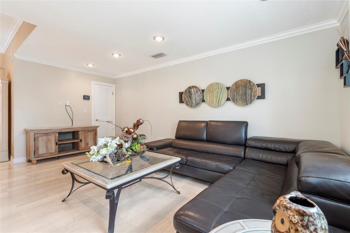 05 Add Royal Oaks - Residential