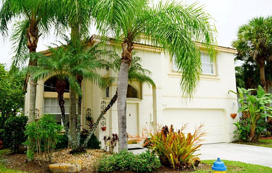 Large spacious SFH on an extra-large lakeview lot in a gated community. Enjoy the serene surroundings of nature while sitting in your yard. Also, get to enjoy the beautiful sunset views as well. Large open eat-in island kitchen with plenty of cabinet space. Formal living room and dining area for your entertainment needs. Large Master bedroom with big walk-in closet space. The large master bath has his and her separate vanity sinks and a large Roman tub. The house is freshly painted. Amazing location.