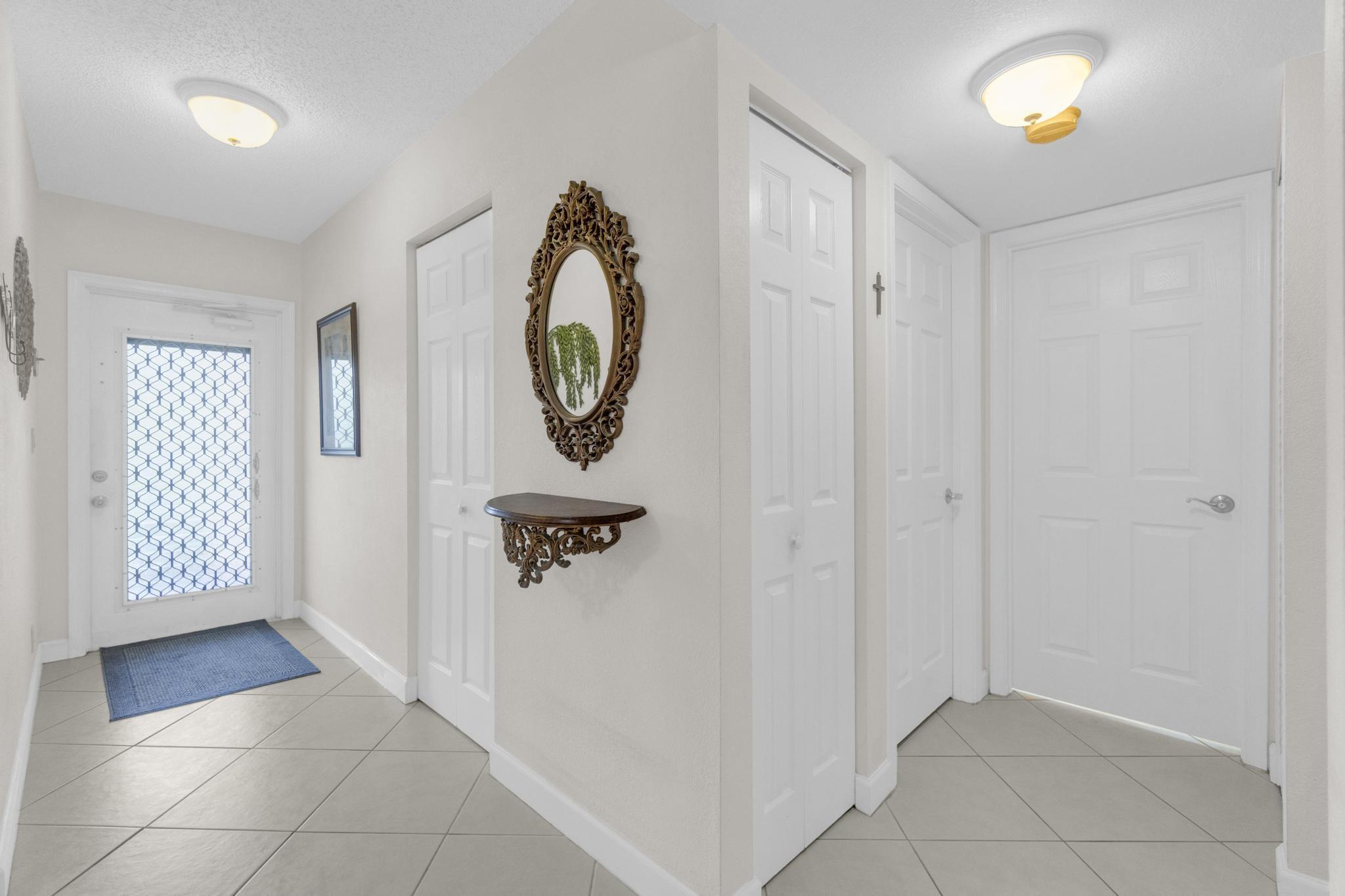 Palm Lakes - Residential