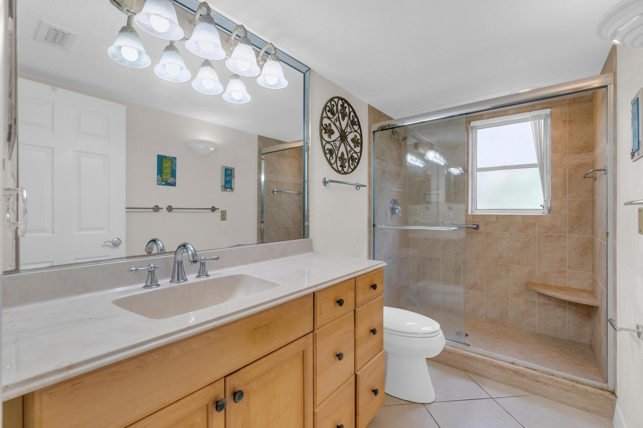 Palm Lakes - Residential