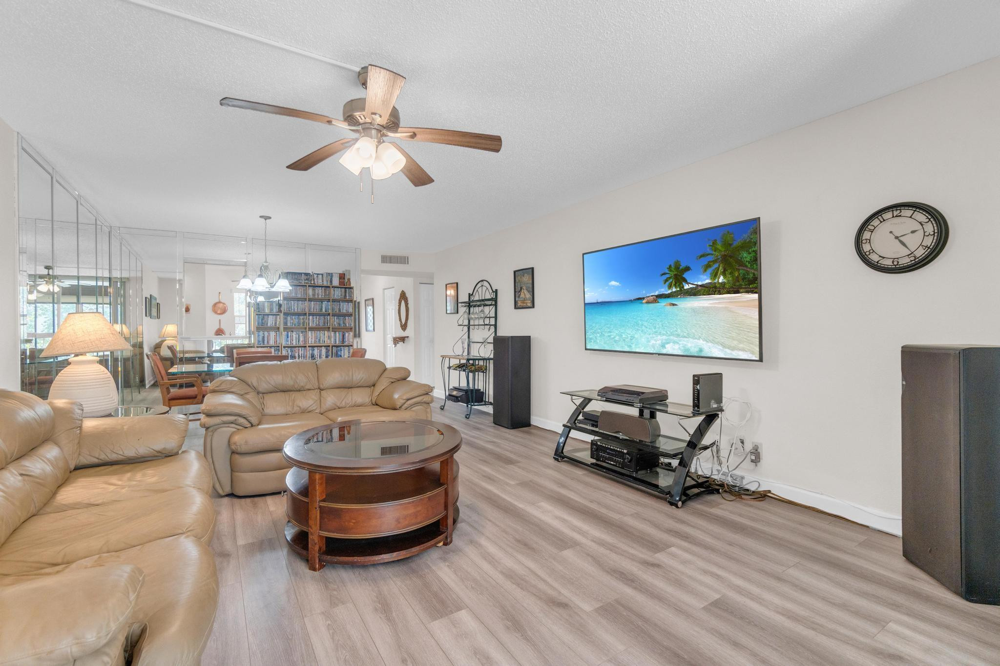 Palm Lakes - Residential