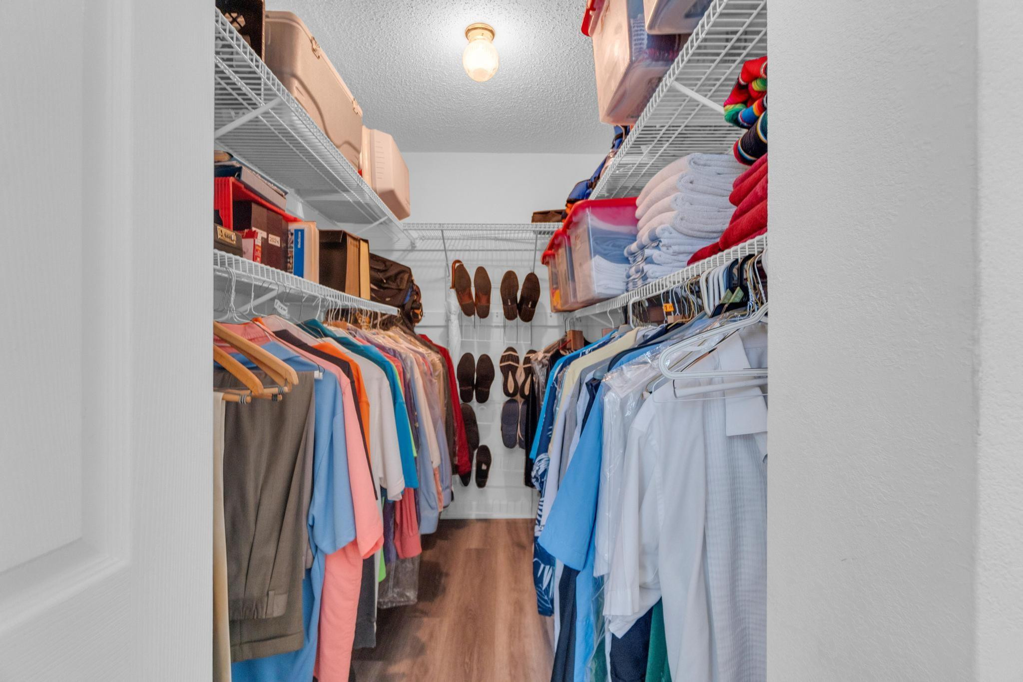 Palm Lakes - Residential