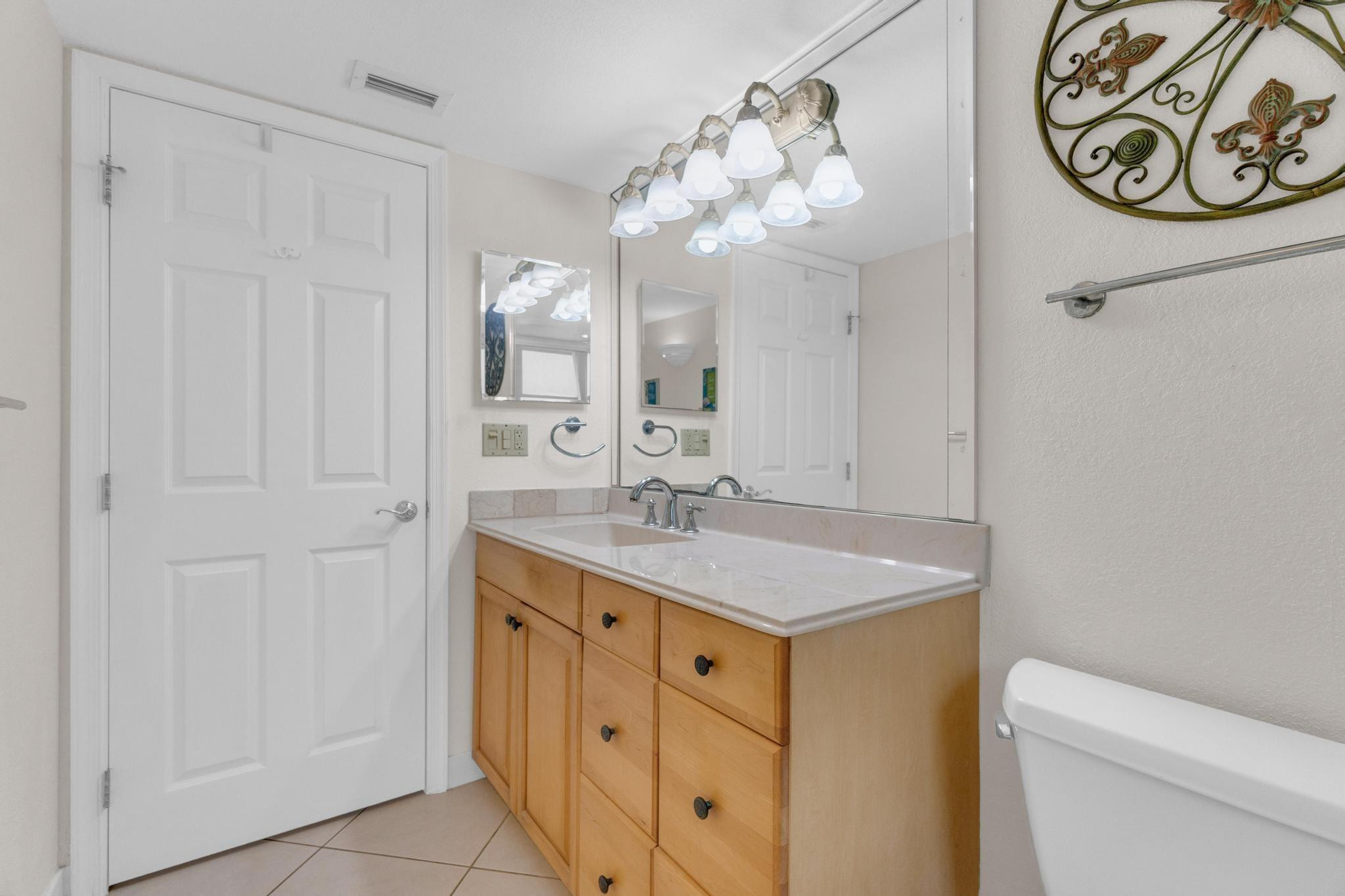 Palm Lakes - Residential