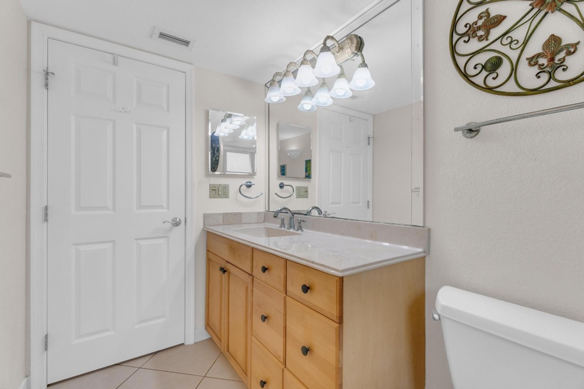 Palm Lakes - Residential