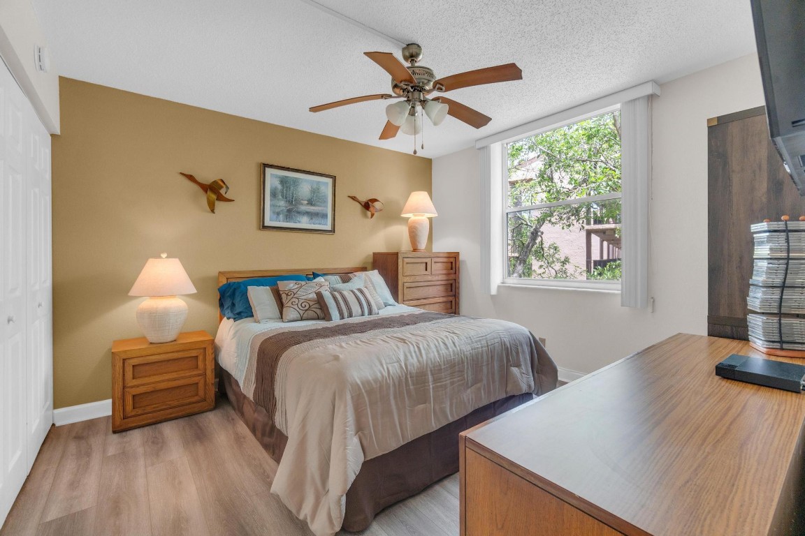 Palm Lakes - Residential