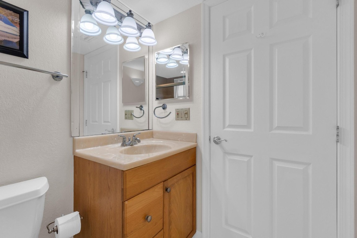 Palm Lakes - Residential