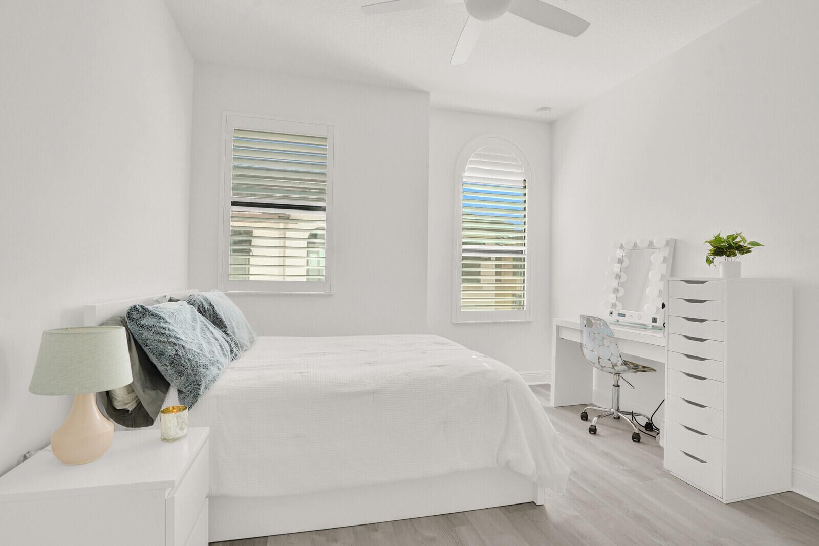 CASA DEL MAR - Residential