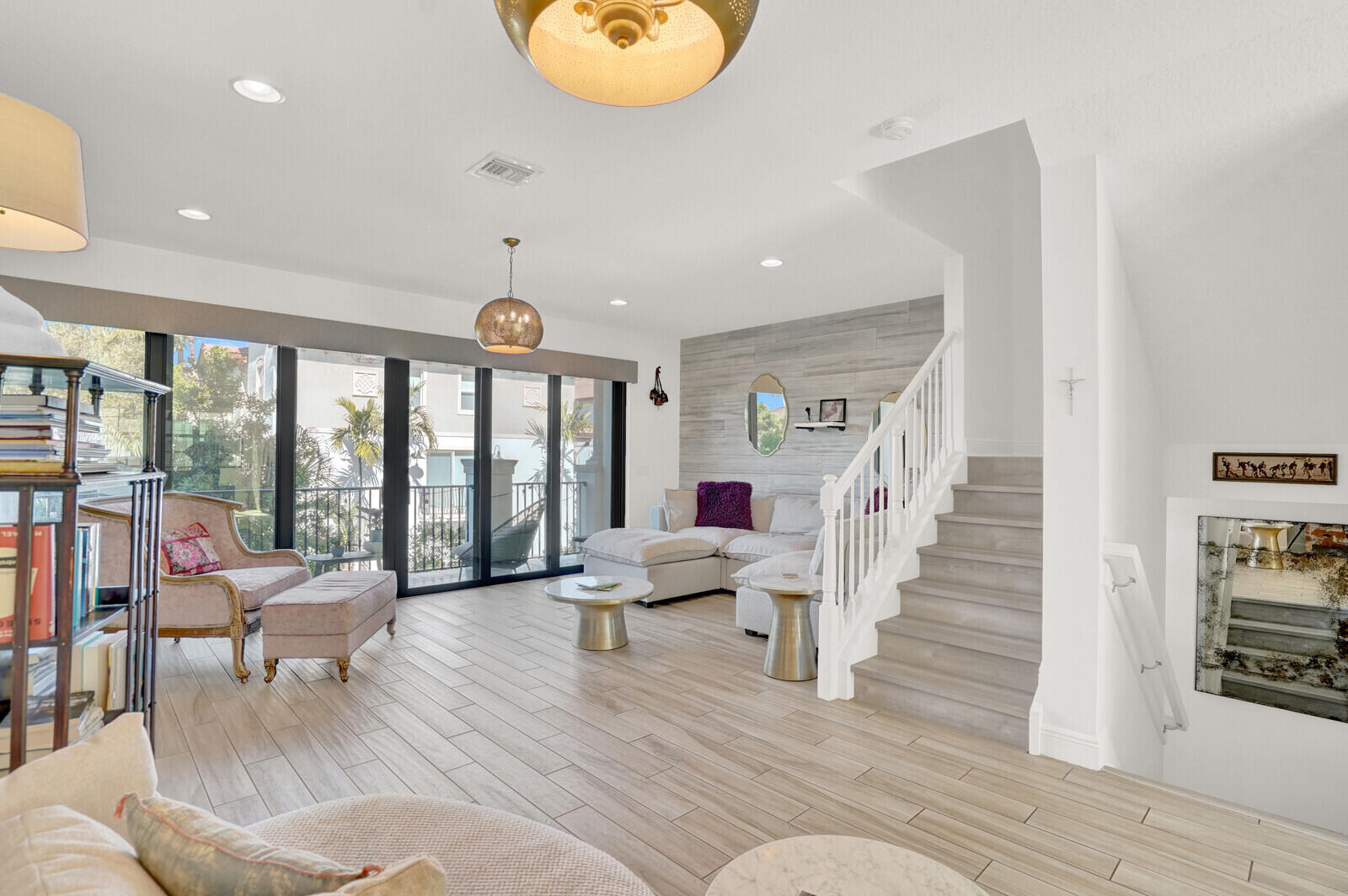 CASA DEL MAR - Residential