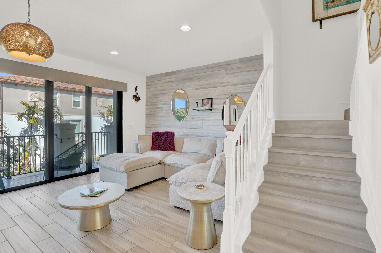 CASA DEL MAR - Residential