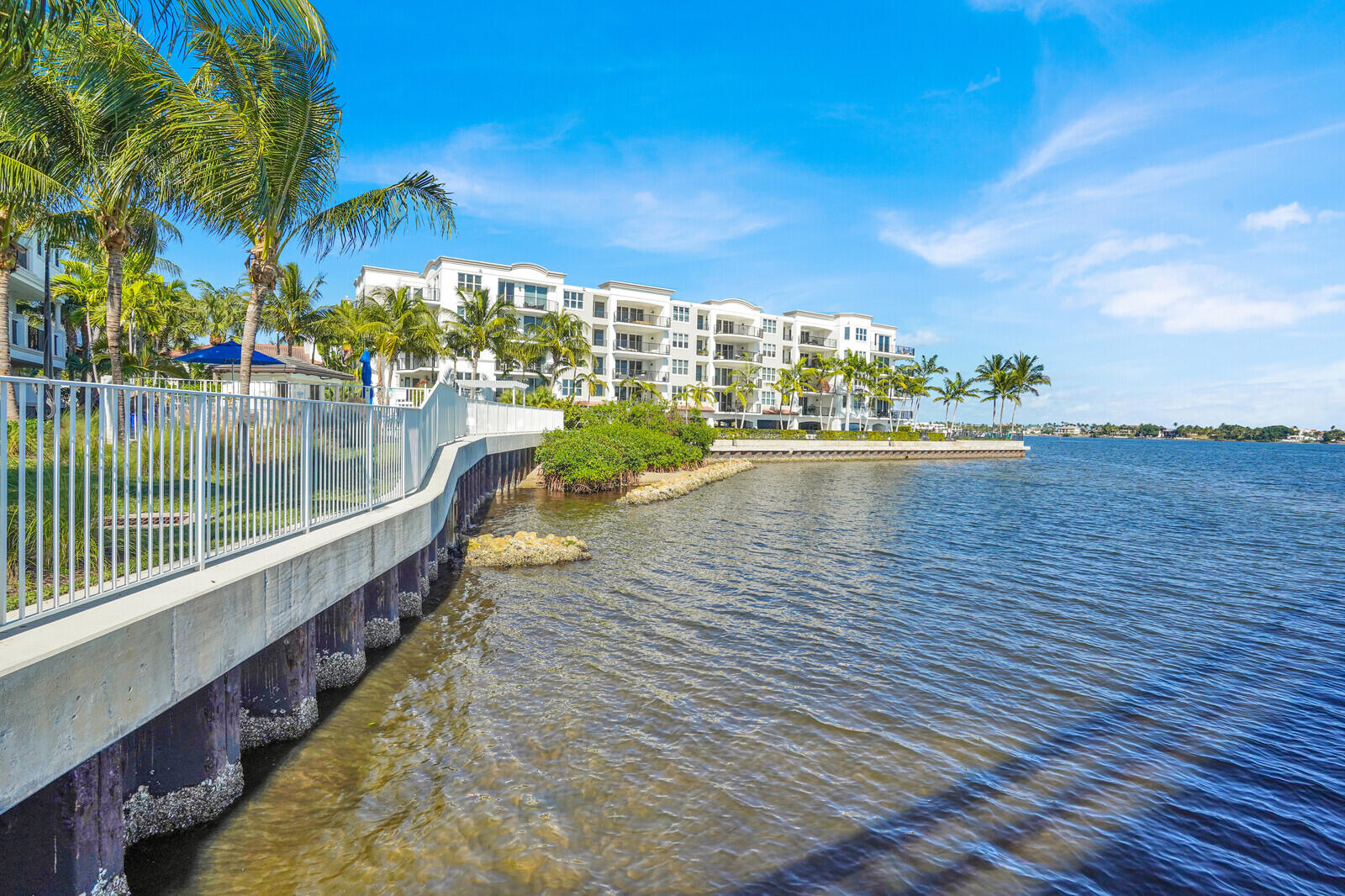 CASA DEL MAR - Residential