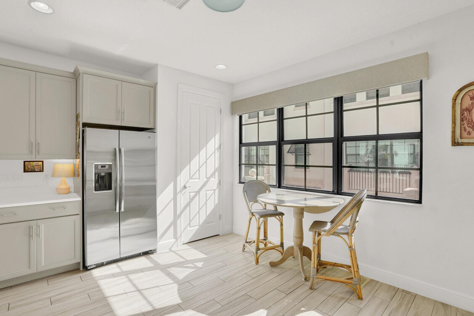 CASA DEL MAR - Residential