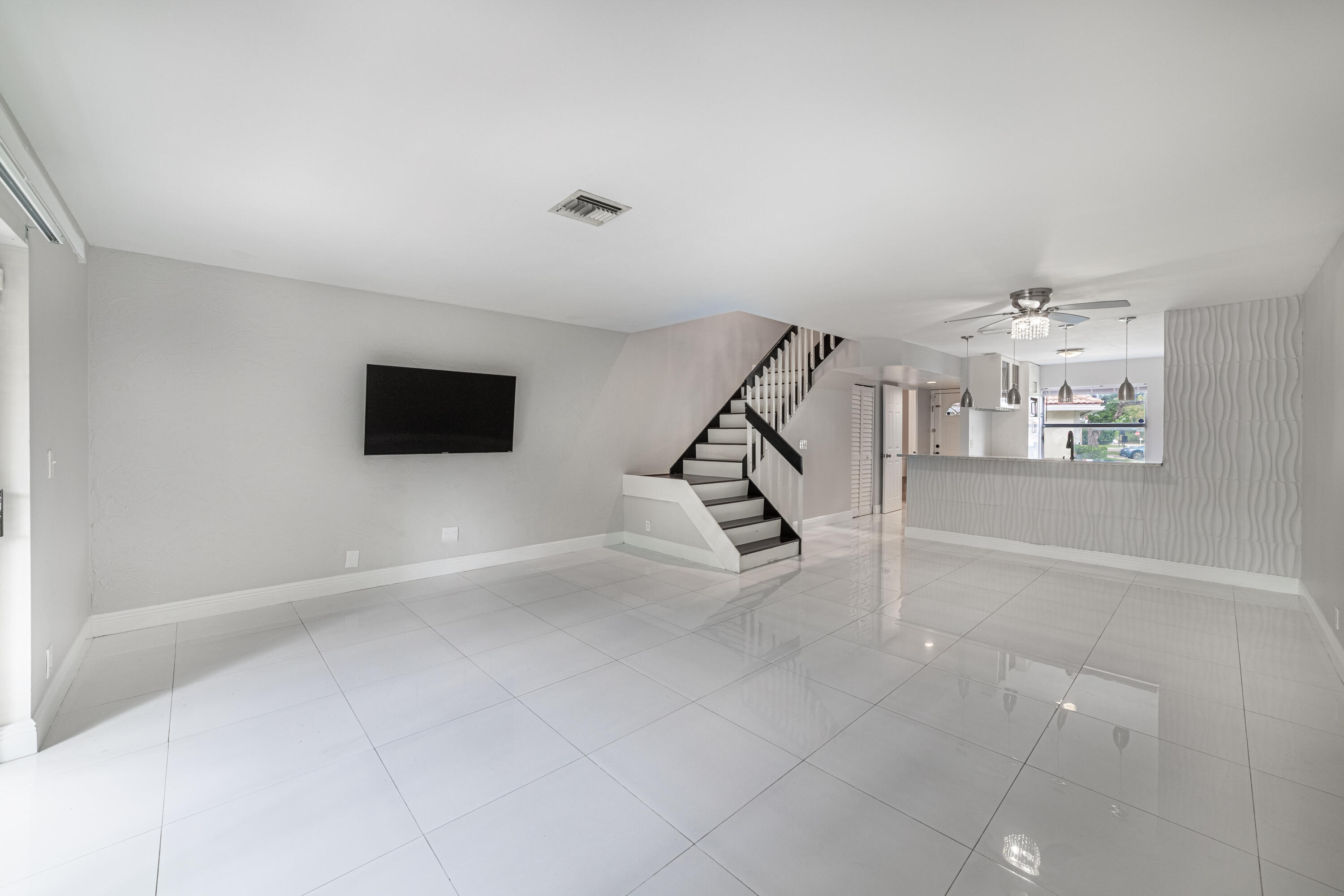 BOCA WALK - Residential Lease