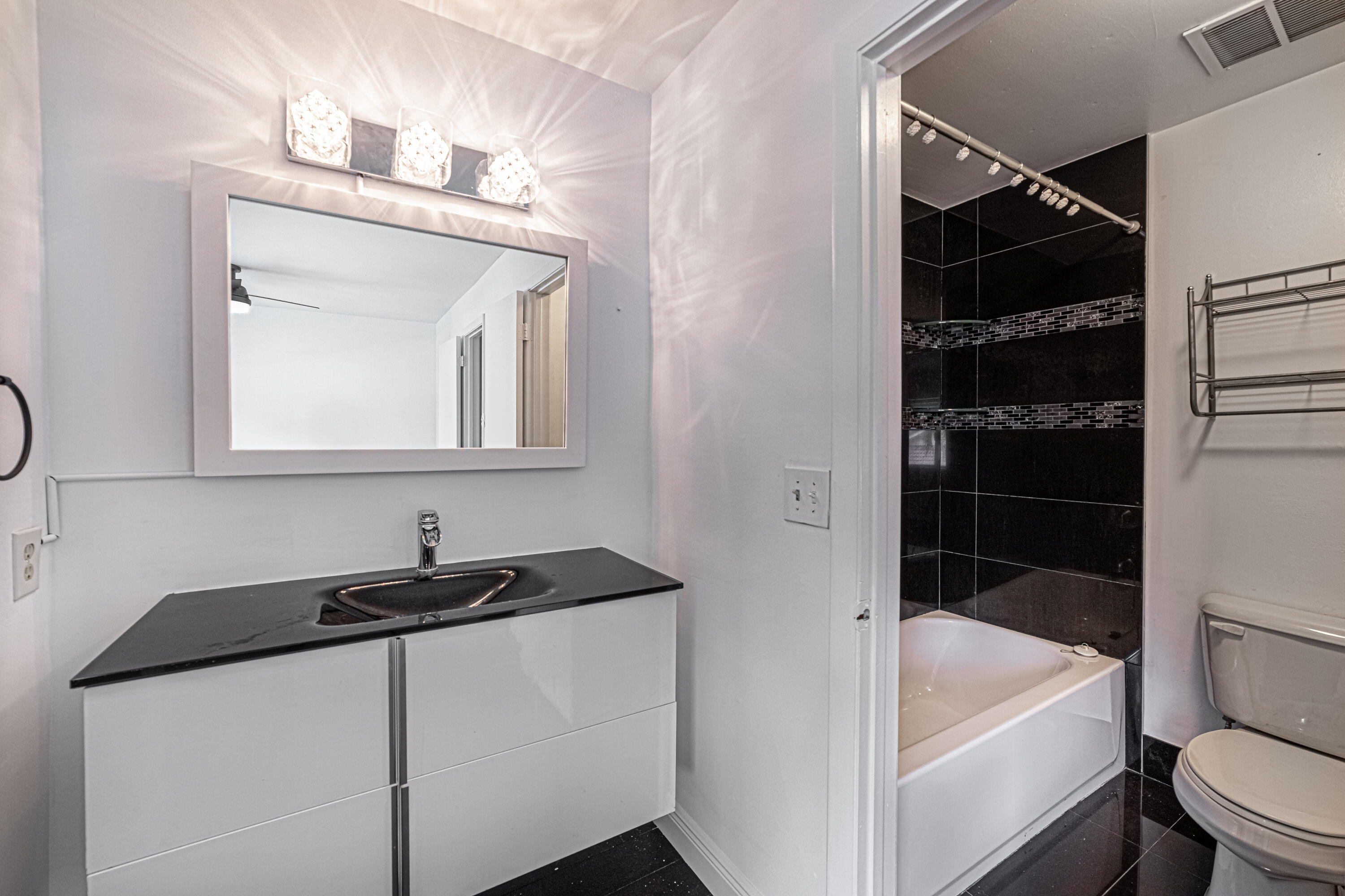 BOCA WALK - Residential Lease