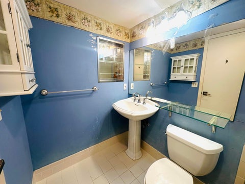 Tiny photo for 3005 Cambridge A, Deerfield Beach, FL 33442 (MLS # B26090419)
