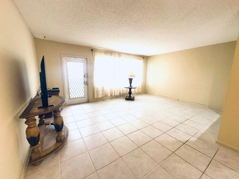 Tiny photo for 3005 Cambridge A, Deerfield Beach, FL 33442 (MLS # B26090419)