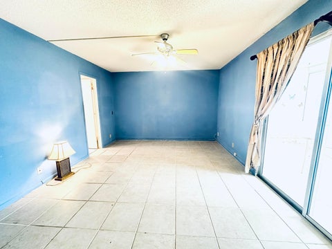 Tiny photo for 3005 Cambridge A, Deerfield Beach, FL 33442 (MLS # B26090419)