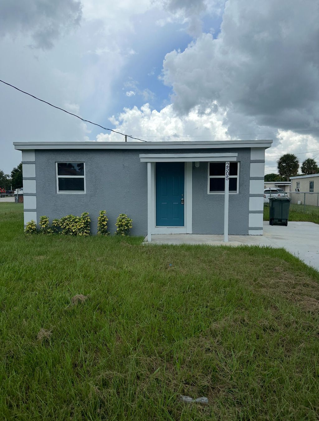 Photo of 2505 Avenue L, Fort Pierce, FL 34947 (MLS # B26015058)