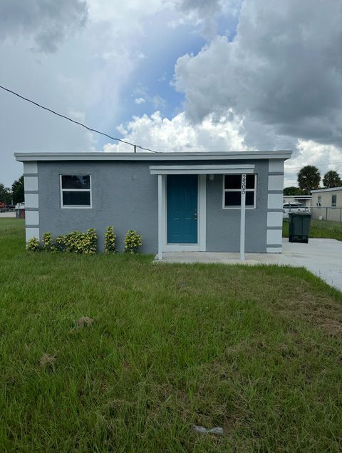 2505 Avenue L Fort Pierce FL 34947