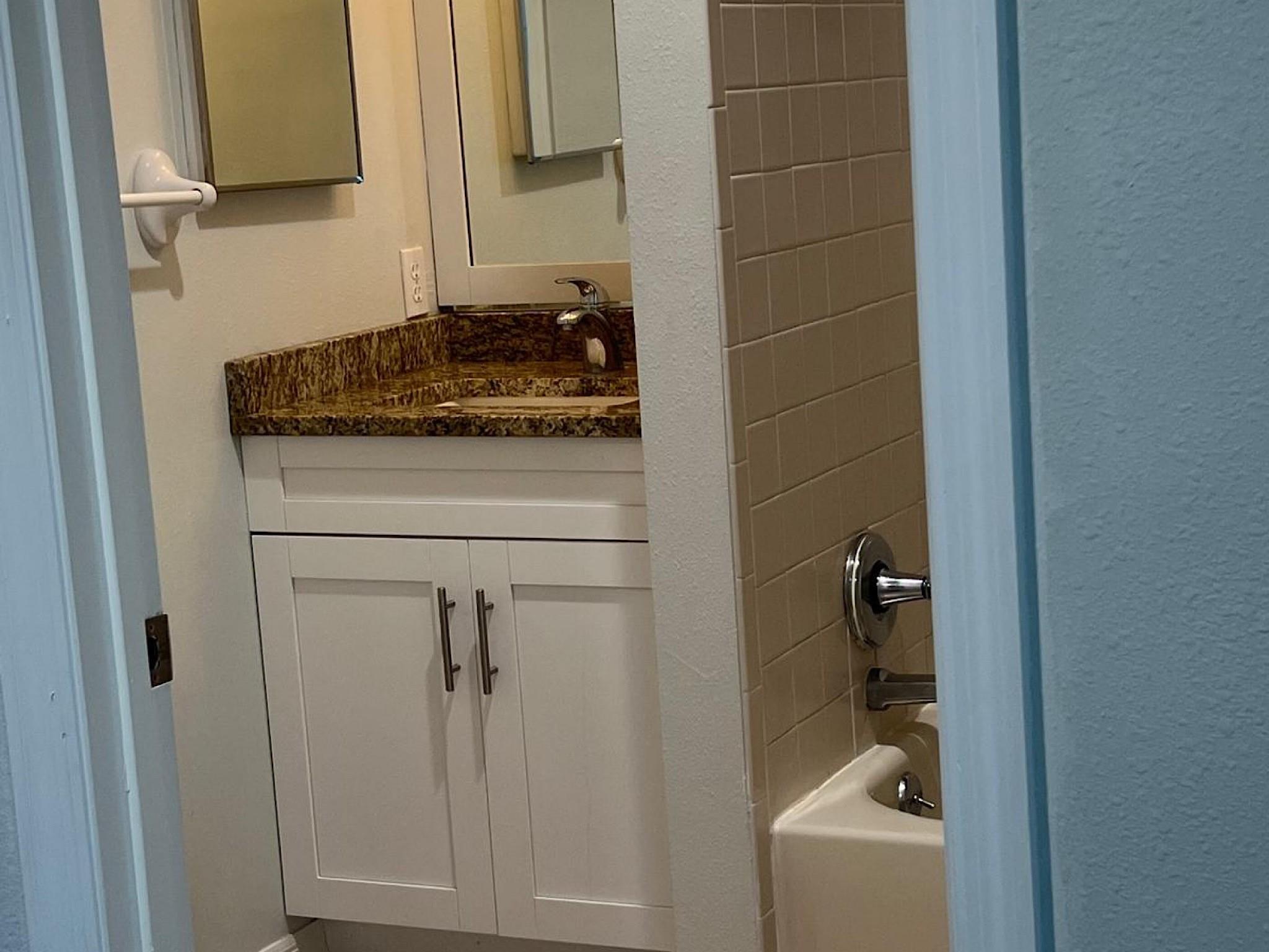 Country Club Vls I Ph 02/ - Residential Lease