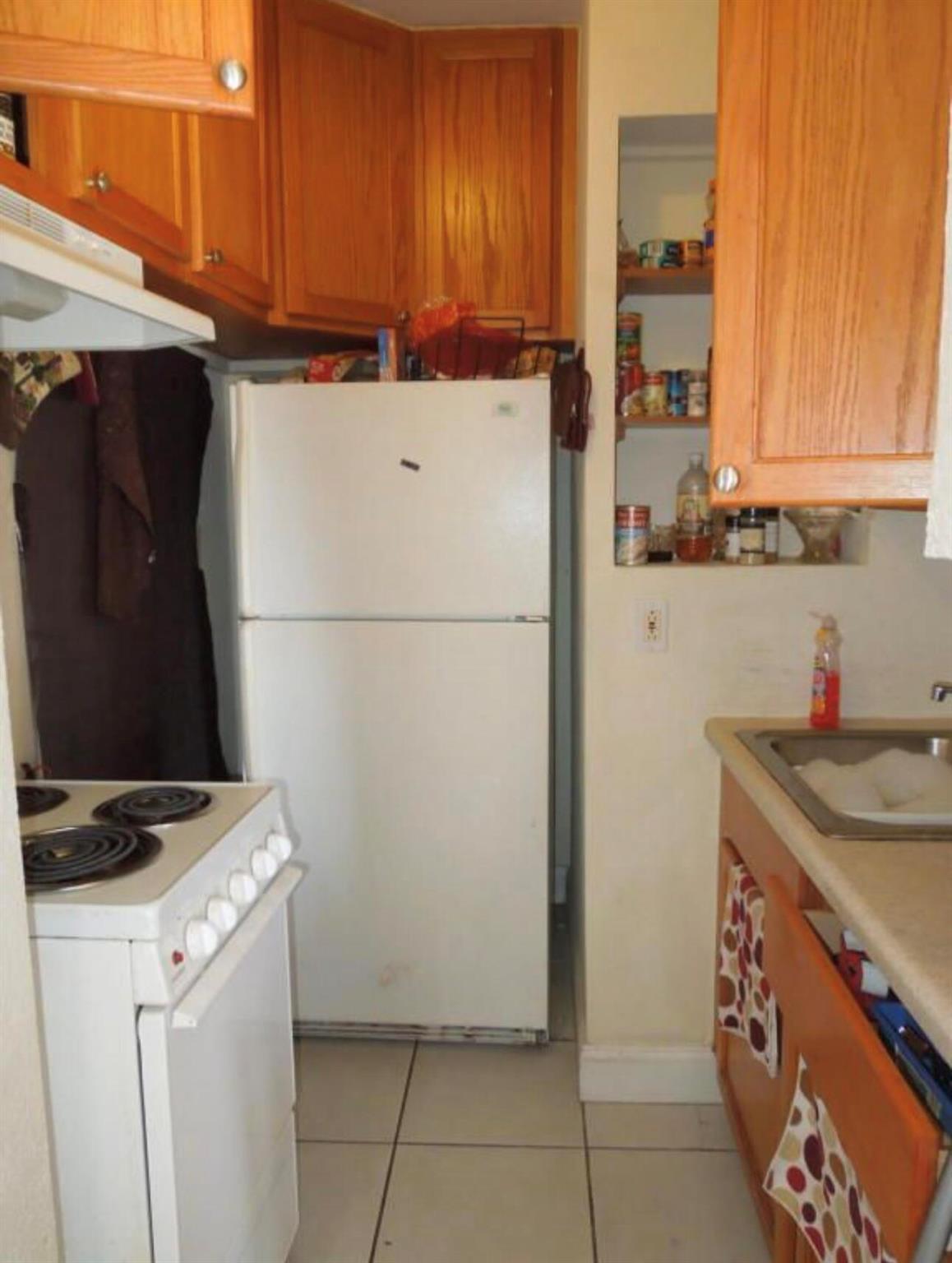 LAKE WORTH TOWN OF - Residential Income