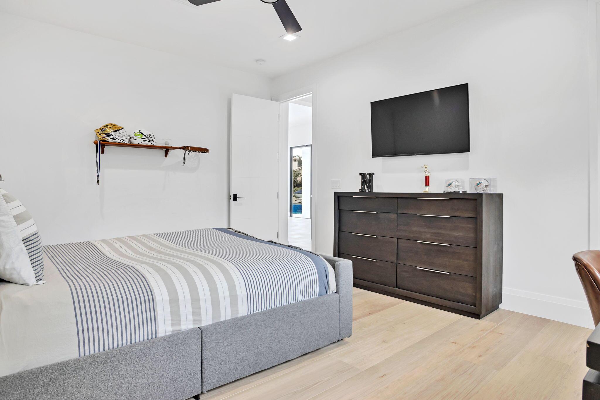 COVE 5TH SEC - Residential