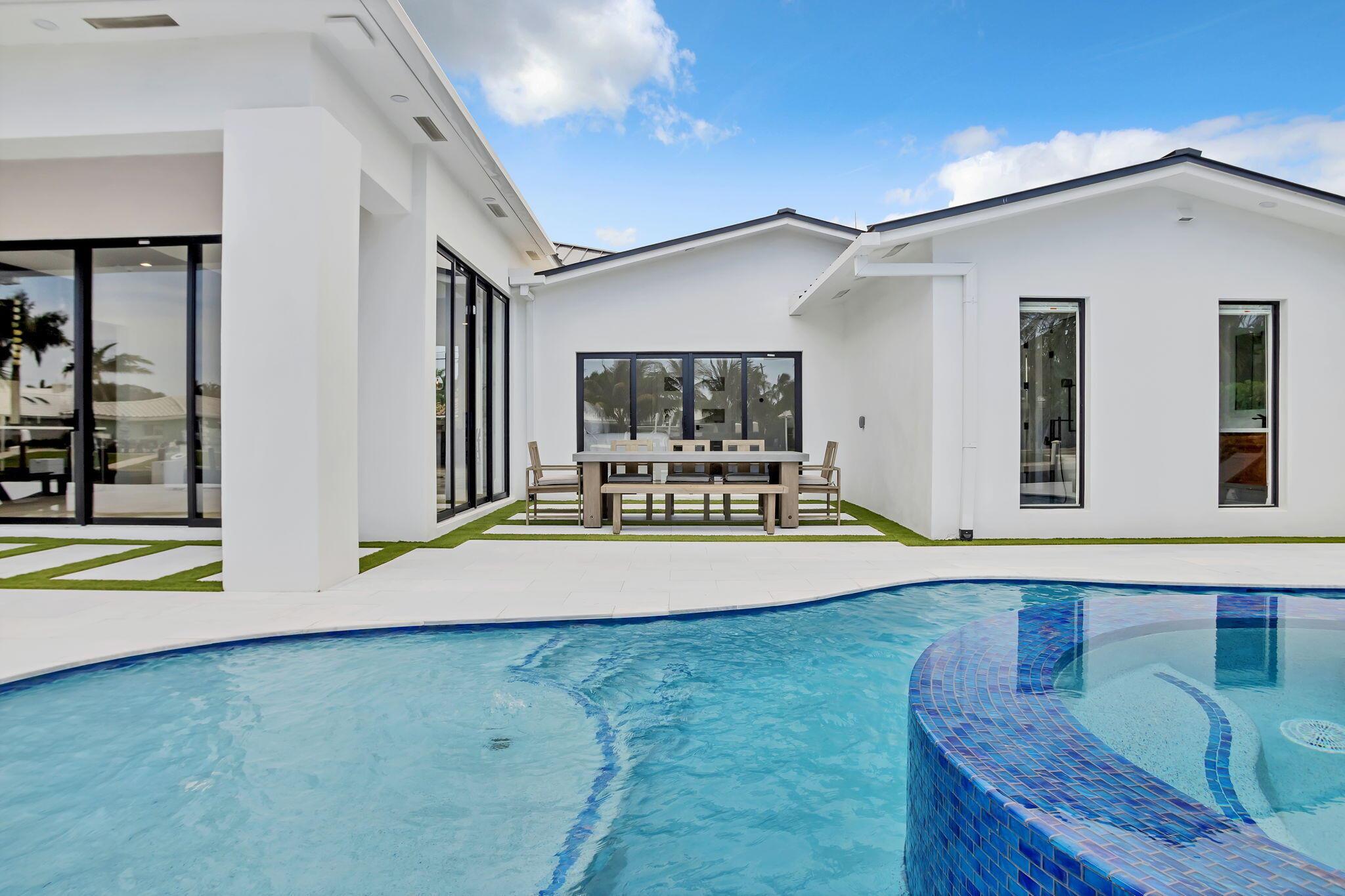 COVE 5TH SEC - Residential