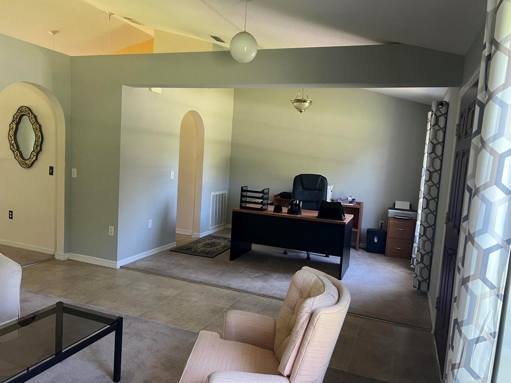 Photo of 8636 105th Court, Vero Beach, FL 32967 (MLS # R11136140)