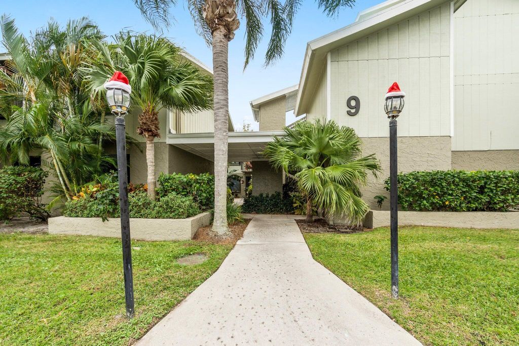 Photo of 800 NW Fork Road #9-9, Stuart, FL 34994 (MLS # R10944101)