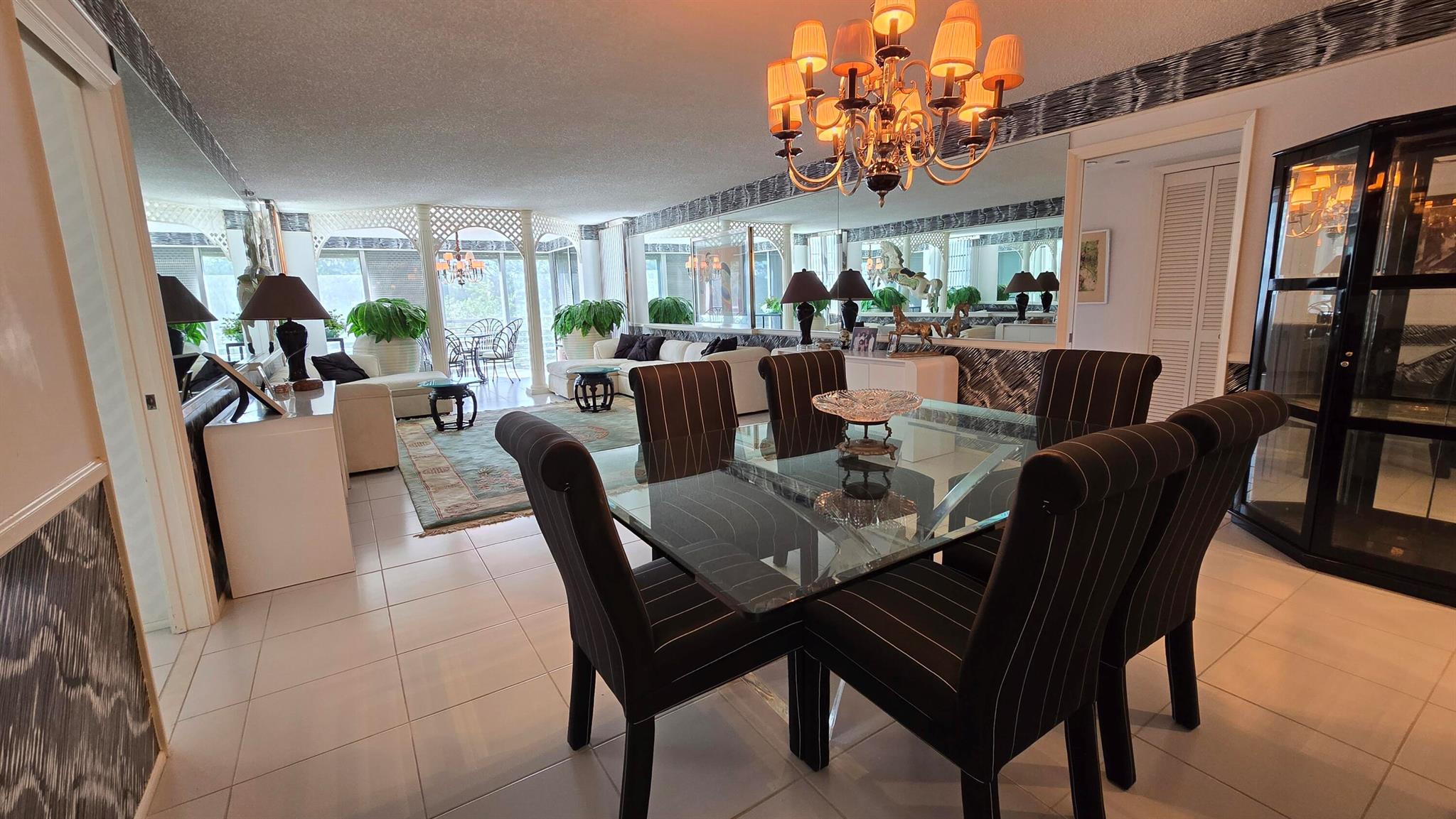 625 Oaks Drive 403