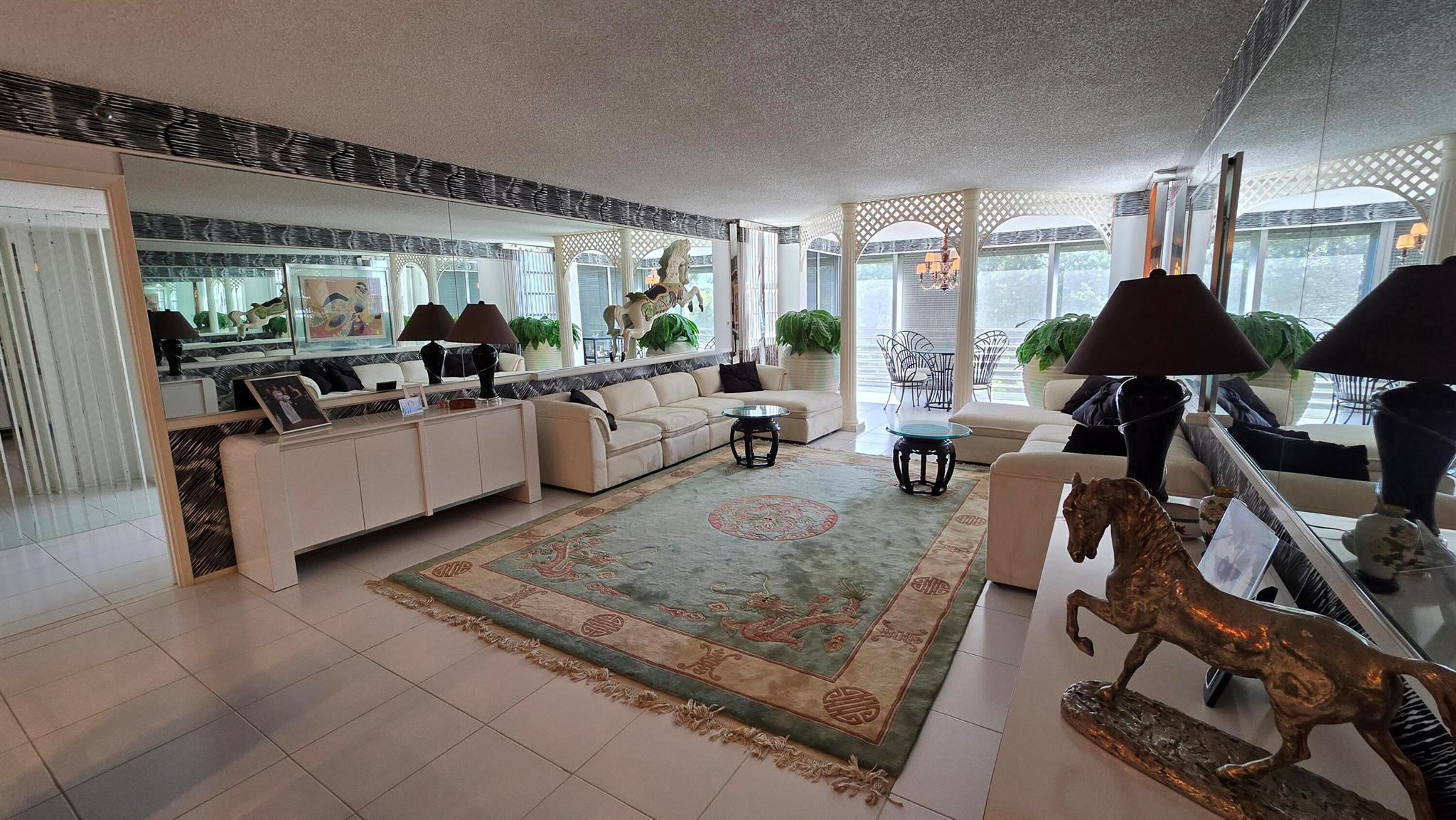 625 Oaks Drive 403