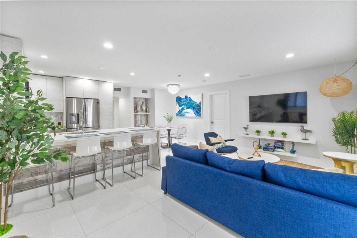 HOLLYWOOD BEACH SECOND AD - Residential