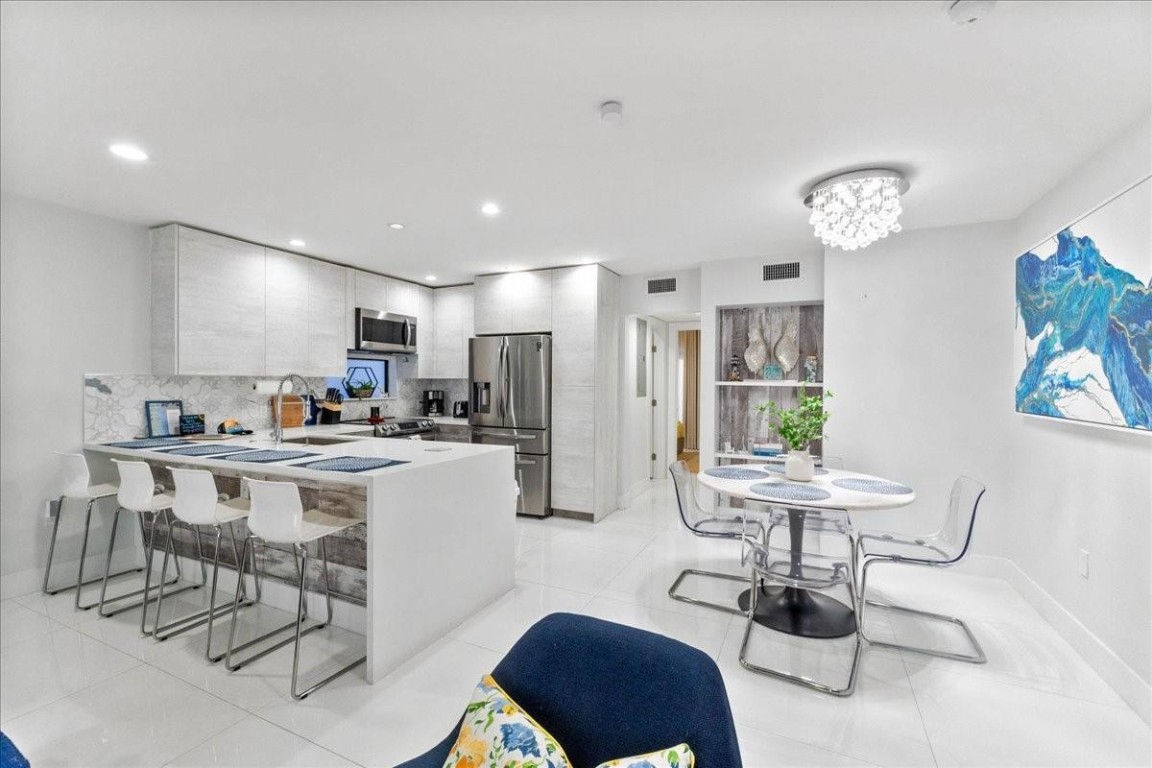 HOLLYWOOD BEACH SECOND AD - Residential