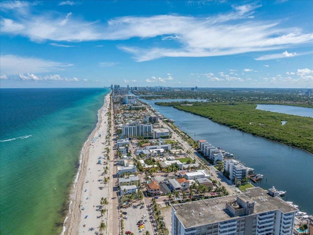 HOLLYWOOD BEACH SECOND AD - Residential