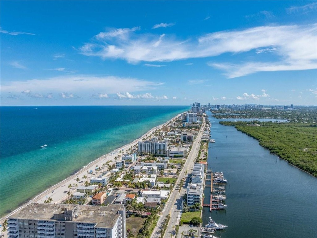 HOLLYWOOD BEACH SECOND AD - Residential