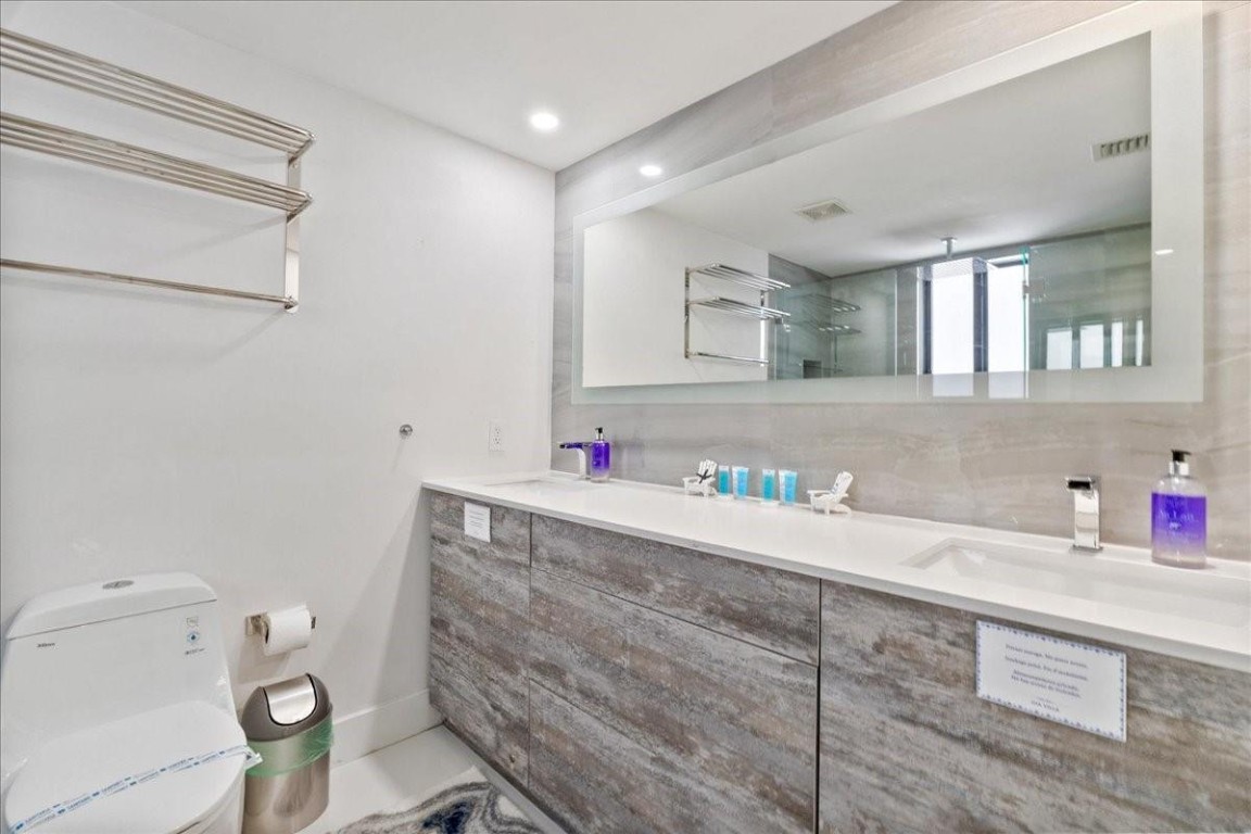 HOLLYWOOD BEACH SECOND AD - Residential