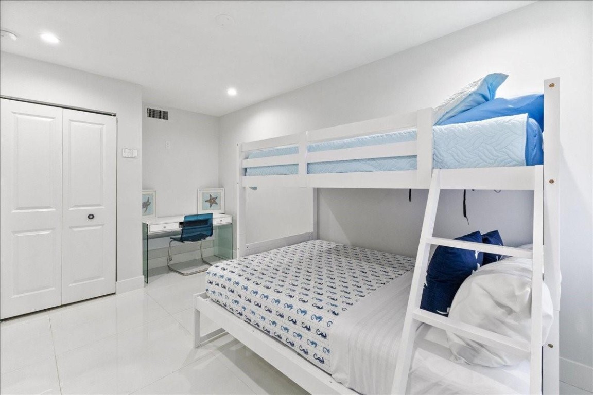 HOLLYWOOD BEACH SECOND AD - Residential