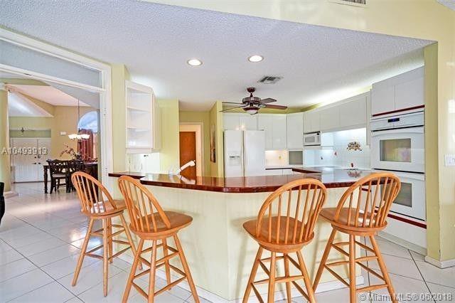 Golf-Tam Village 119-18 B - Residential