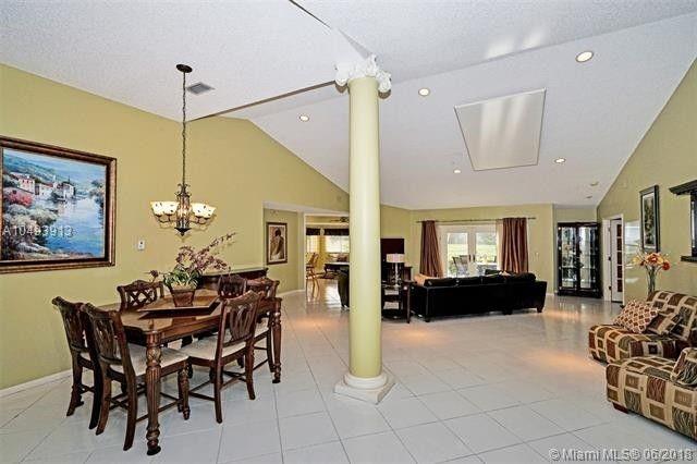Golf-Tam Village 119-18 B - Residential