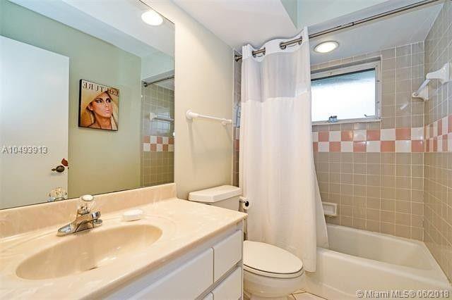 Golf-Tam Village 119-18 B - Residential