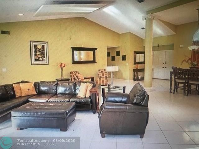 Golf-Tam Village 119-18 B - Residential
