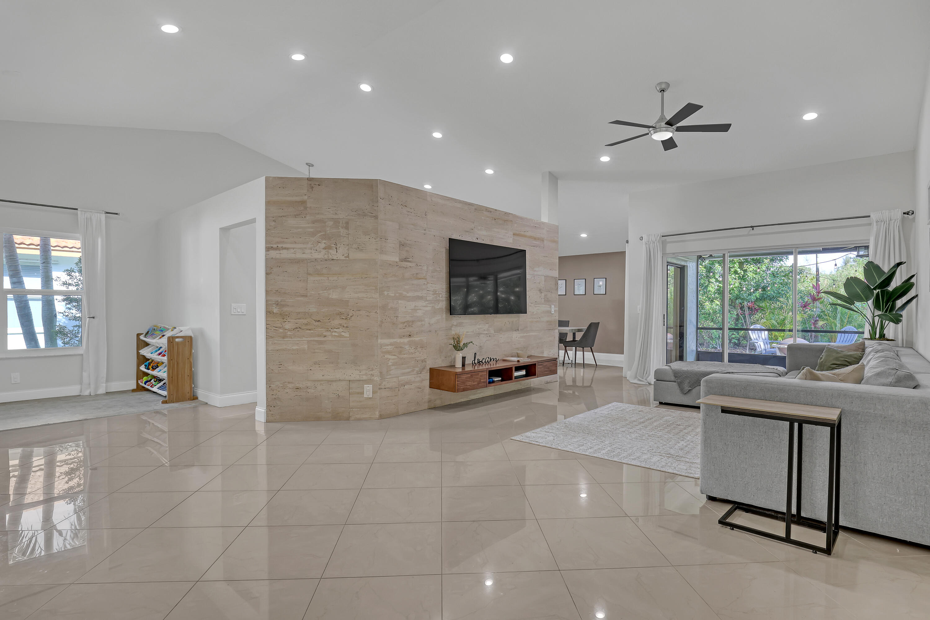 ASPEN RIDGE - Residential