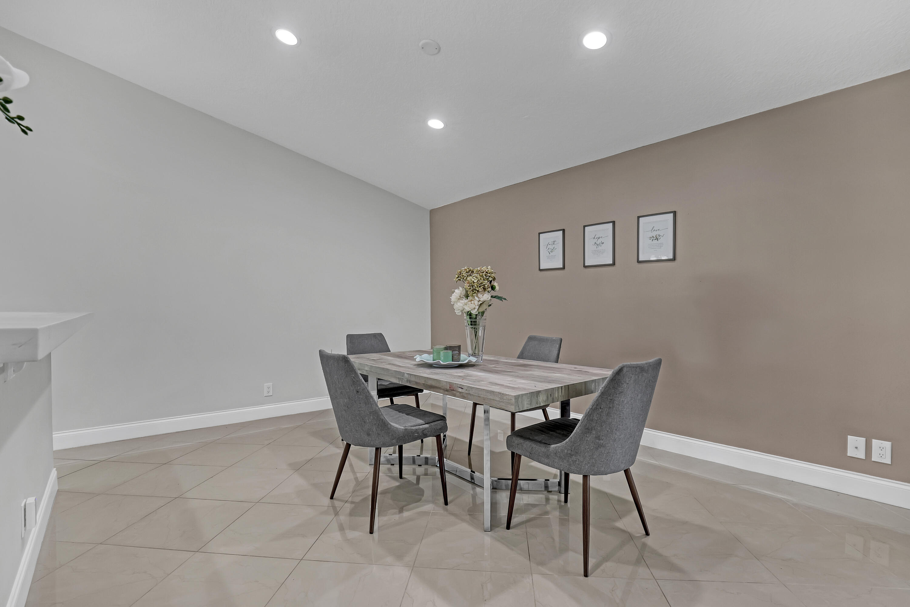 ASPEN RIDGE - Residential