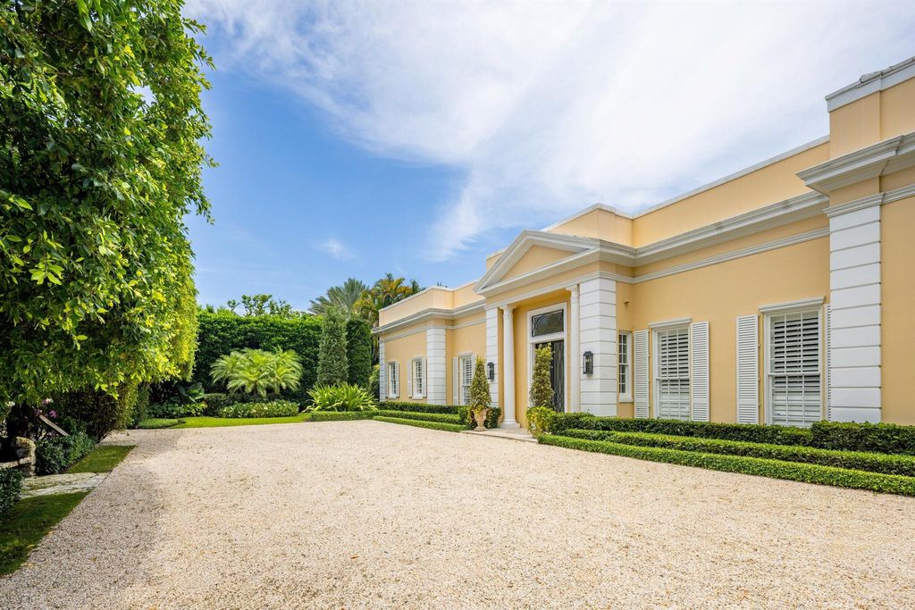 Photo of 142 Casa Bendita, Palm Beach, FL 33480 (MLS # R11096836)