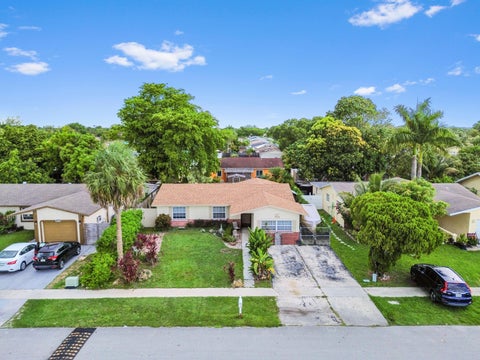 Tiny photo for 703 SW 76th Avenue, North Lauderdale, FL 33068 (MLS # B26050347)