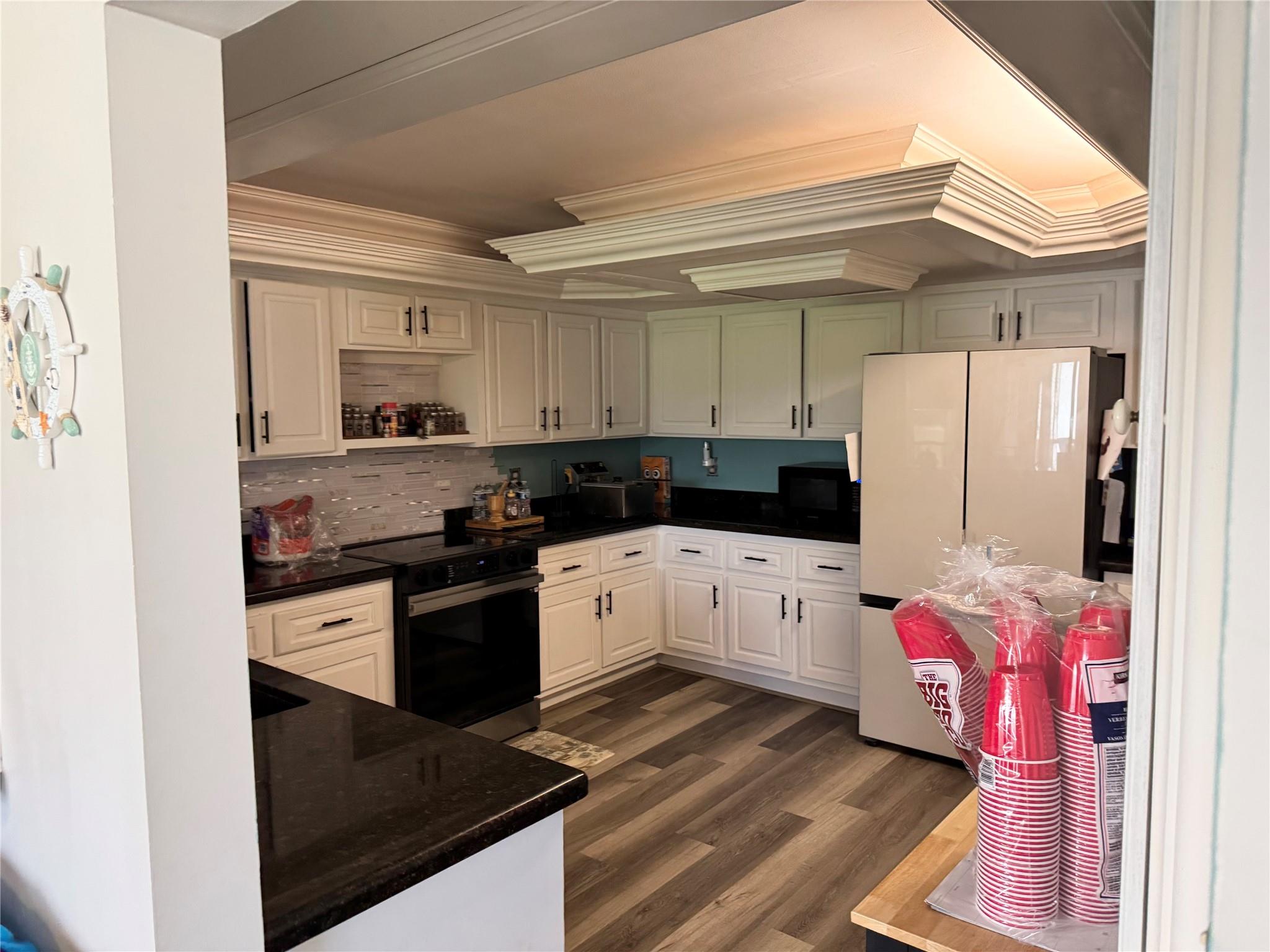 Lakeshore Village at Mead - Residential