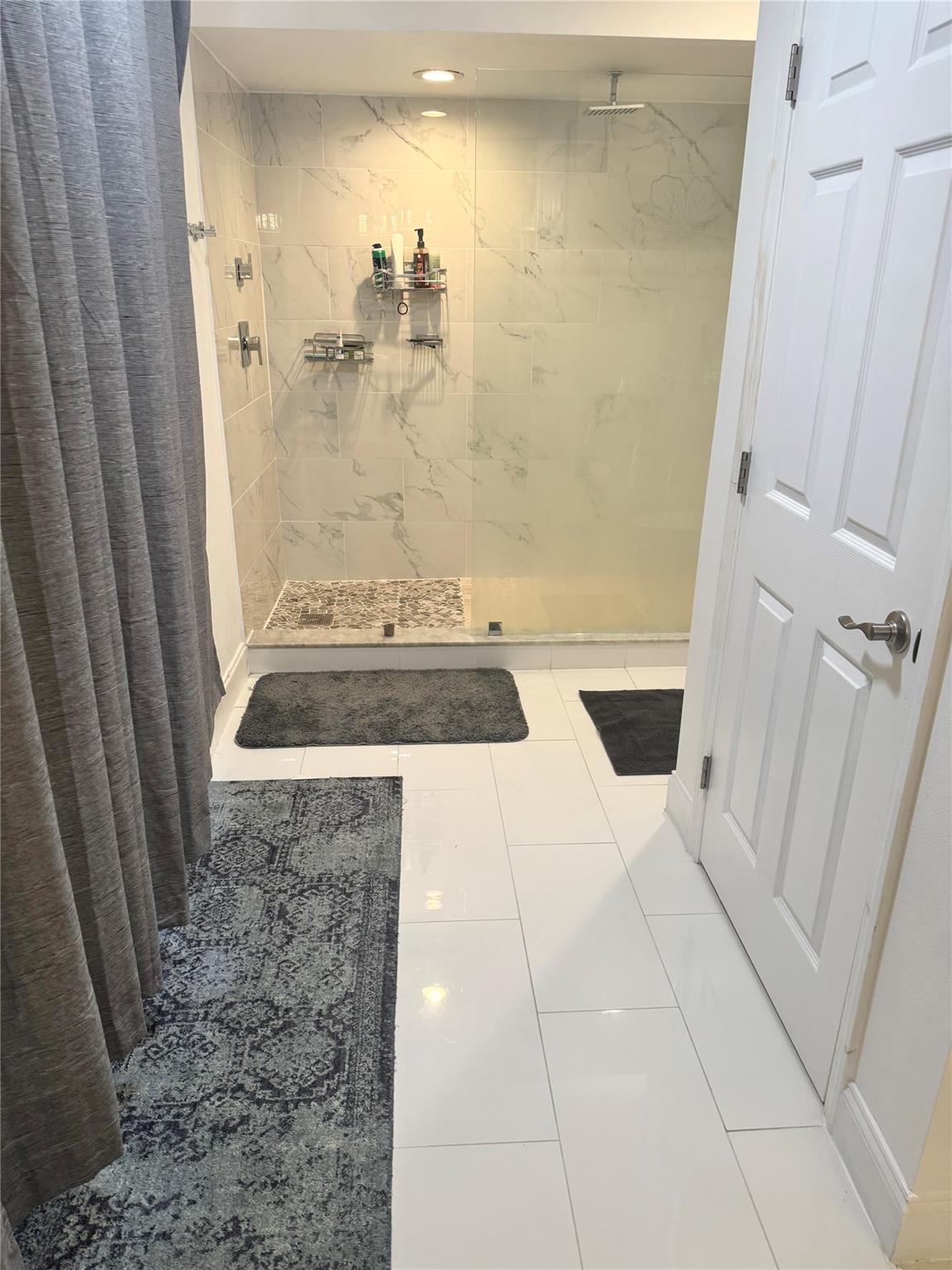 Lakeshore Village at Mead - Residential