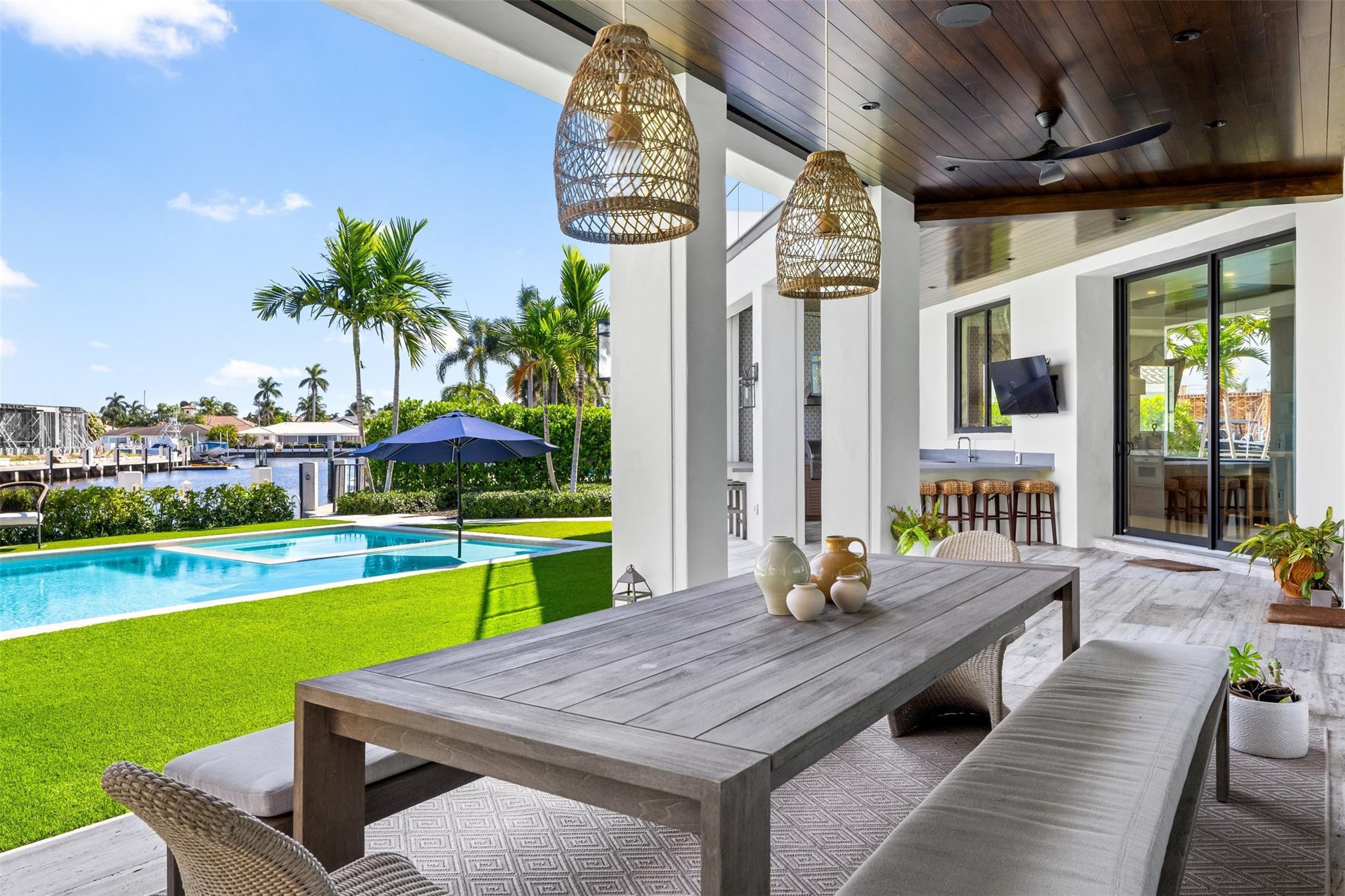 Lighthouse Point 6th Sec - Residential