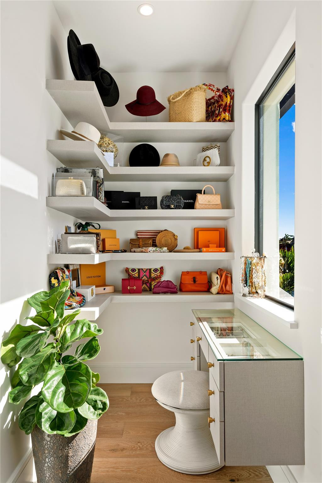 Lighthouse Point 6th Sec - Residential