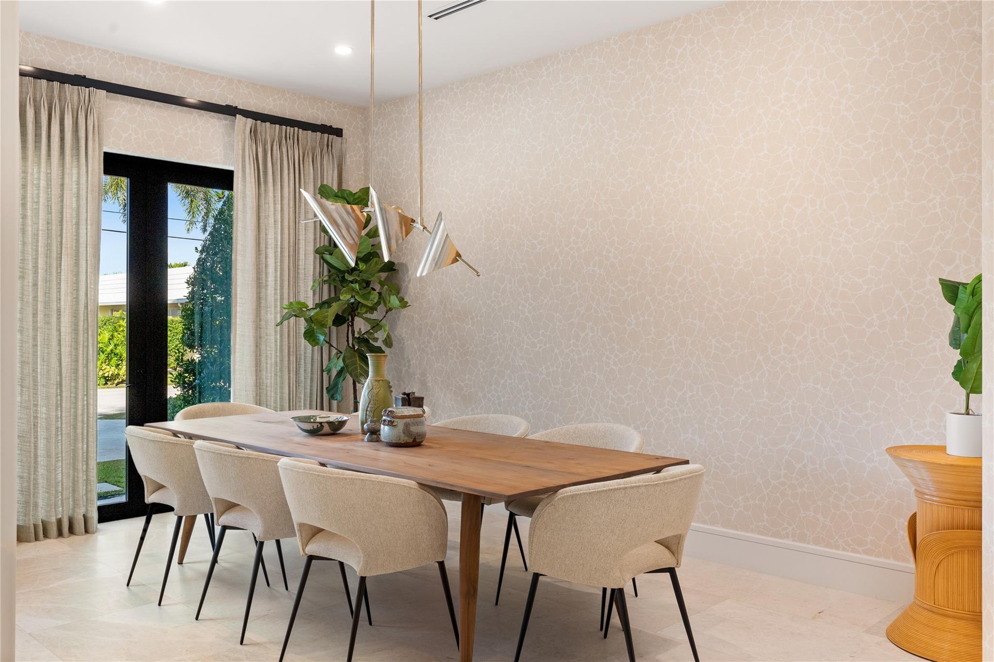 Lighthouse Point 6th Sec - Residential