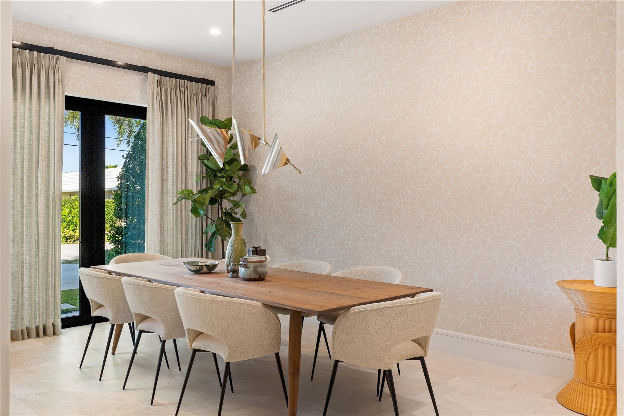 Lighthouse Point 6th Sec - Residential